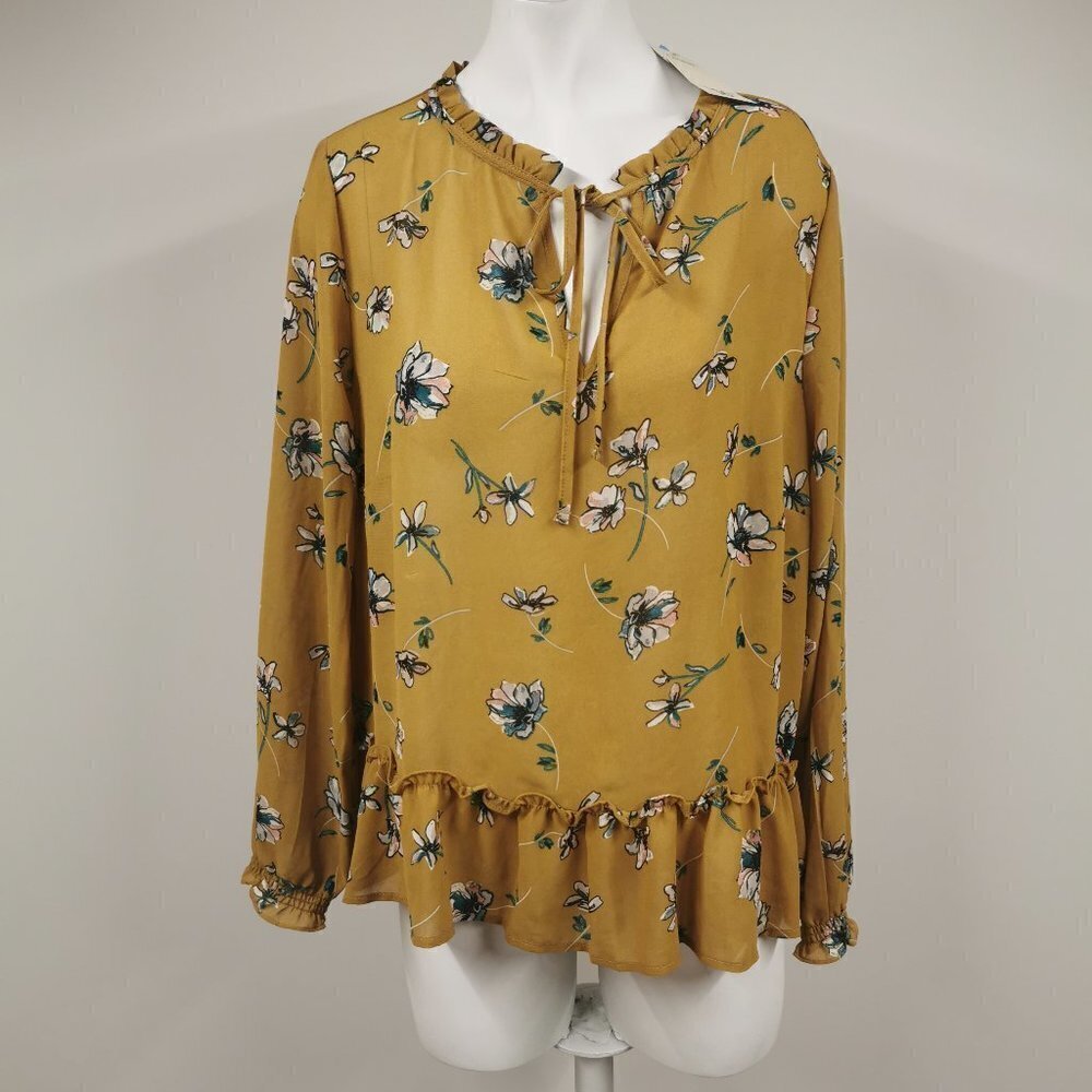 GEORGE Tie Front Top